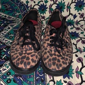 Leopard Vans
